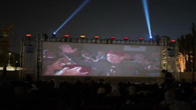 مهرجان ” سيني بلاج ” سينما تحت نجوم الصيف تجمع الفن والثقافة على شاطئ أكادير