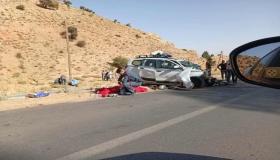 مصرع أم وابنتها وسائق طاكسي في حادثة سير مروعة