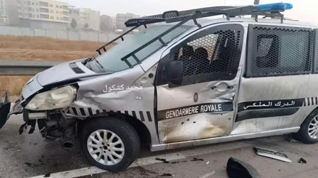 سيارة تقتحم سدا قضائيا للدرك الملكي وتتسبب في خسائر فادحة