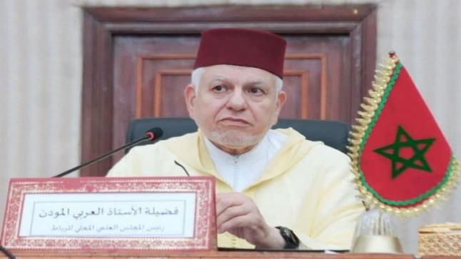 سقوط إمام منبر الجمعة يفتح نقاش التقاعد وواقع الأئمة المتقدمين في السن